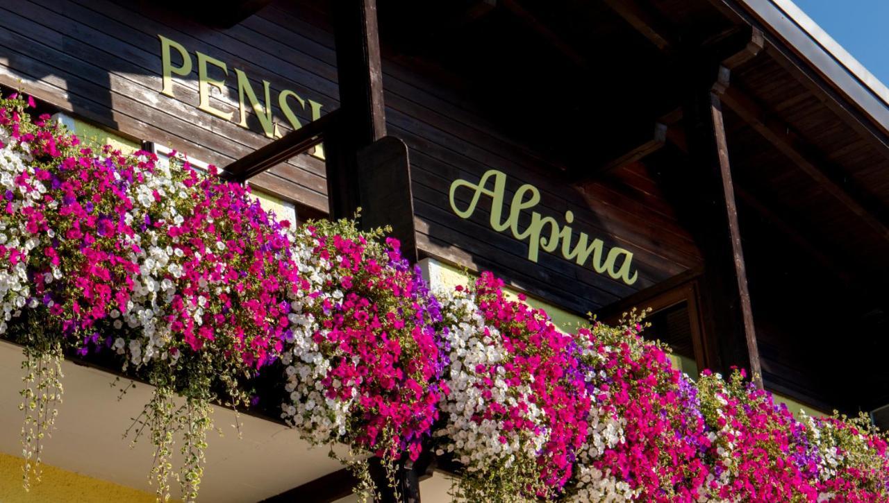 Cafe Pension Alpina Innsbruck Exterior photo